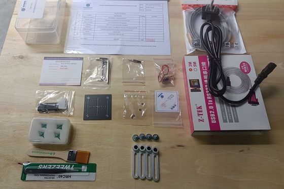 CHMT36VA SMD पिक एंड प्लेस मशीन, टेबल टॉप श्रीमती प्लेसमेंट उपकरण कंपन फीडर