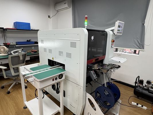 पीसीबी असेंबली लाइन के लिए कॉम्पैक्ट इंडस्ट्रियल एसएमडी पिक एंड प्लेस मशीन टीसी06 चिप माउंटर