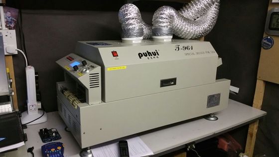 CHM-551 SMD उत्पादन लाइन SMT असेंबली लाइन उच्च परिशुद्धता 4 सिर पीसीबी बनाने रोबोट